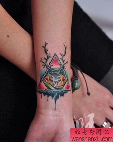 手臂羚羊上帝之眼文身作品