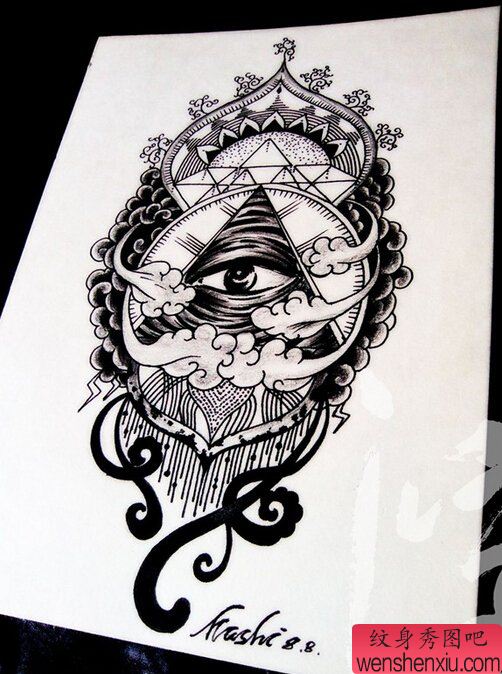 一幅黑白上帝之眼文身作品