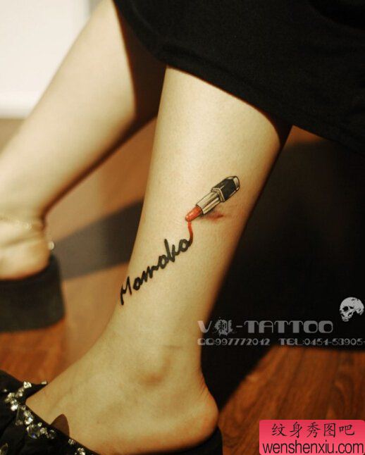 女人腿部创意口红文身作品