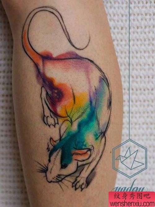 腿部水墨老鼠文身作品