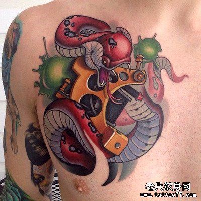 胸口文身机文身作品