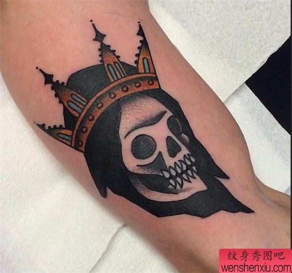 文身秀图吧推荐一幅手臂骷髅文身作品