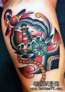 一组创意的彩色灯塔文身作品