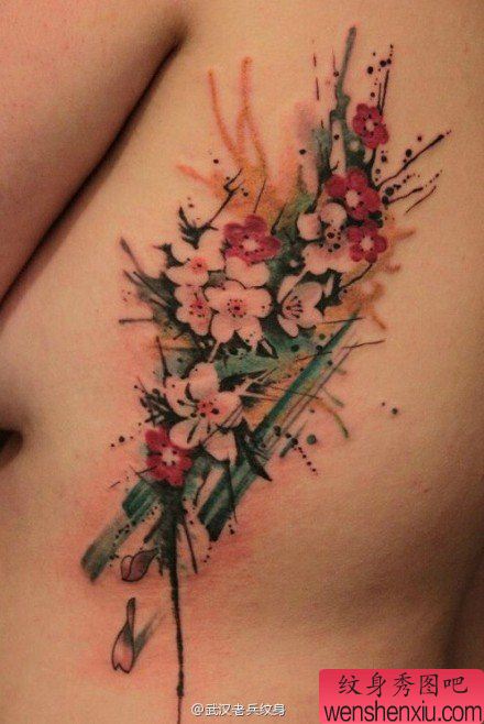 创意彩色的泼墨文身作品