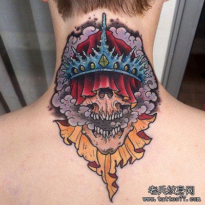 文身秀图吧推荐一幅彩色脖子文身作品