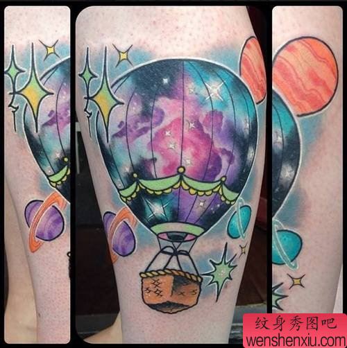 腿部彩色热气球文身作品