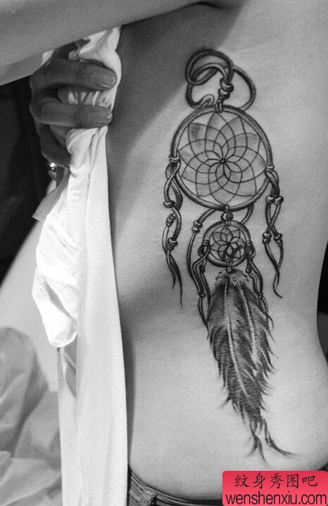 女人肋骨捕梦网文身作品