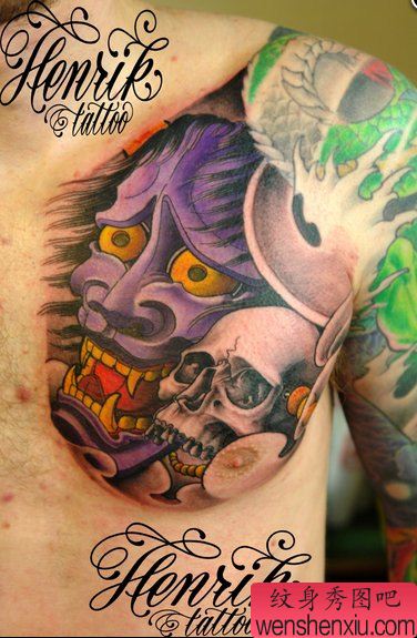 男性前胸经典帅气的般若骷髅纹身图案
