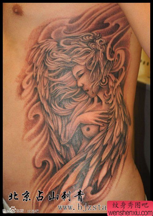男性腰部漂亮流行的天使纹身图案