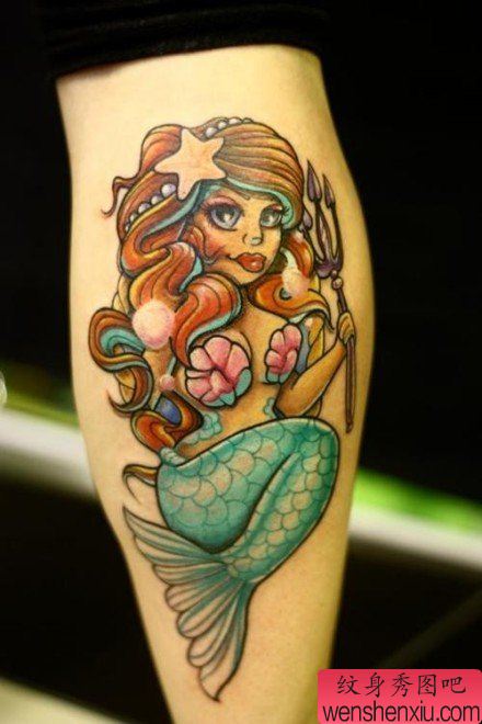 腿部好看流行的美人鱼纹身图案