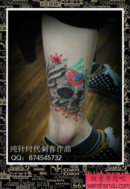 女生腿部经典流行的骷髅纹身图案