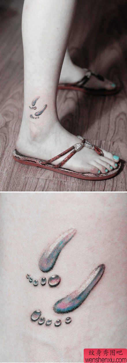 女生腿部小巧的水滴脚印纹身图案