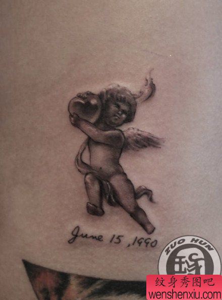 一幅卡哇伊可爱的小天使丘比特纹身图案