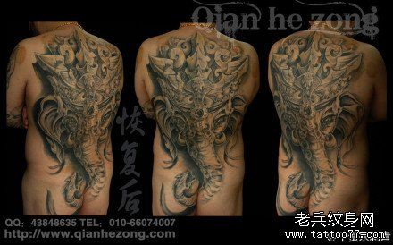 男性后背流行经典的满背象神纹身图案
