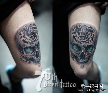 腿部很酷经典的黑白骷髅纹身图案