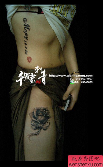 美女腿部唯美漂亮的黑白玫瑰花与蝴蝶结纹身图案