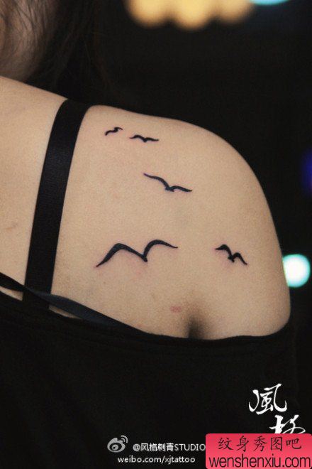 美女肩背流行流行的大雁纹身图案