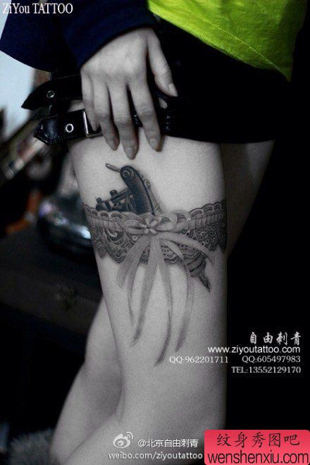 美女腿部性感流行的蕾丝纹身图案