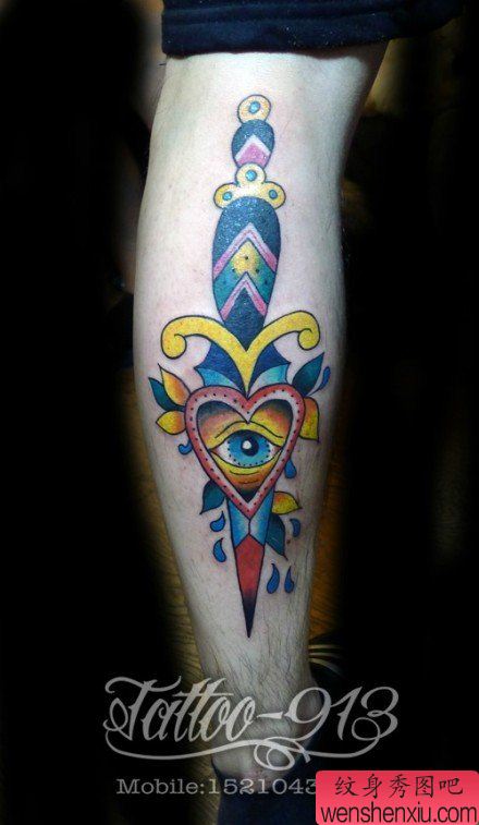 腿部很酷流行的匕首纹身图案