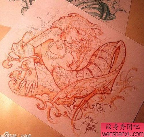 一幅漂亮流行的美人鱼纹身手稿