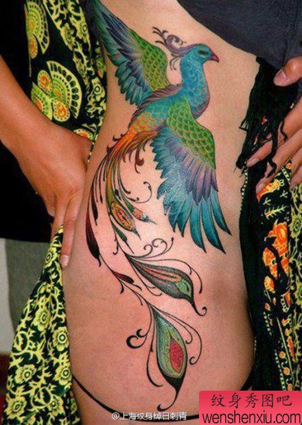 美女侧腰到胯部彩色凤凰纹身图案