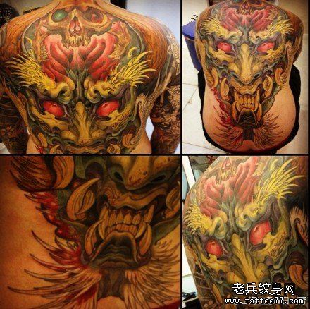 男性后背超酷霸气的满背龙头纹身图案