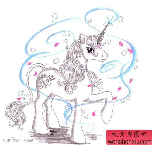 一幅可爱唯美的独角兽纹身手稿