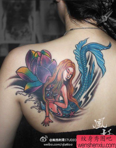 女生后背流行精美的美人鱼纹身图案