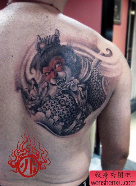 男性后背流行超帅的一幅孙悟空纹身图案
