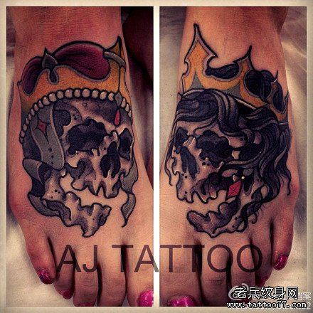 脚背流行经典的黑白骷髅纹身图案