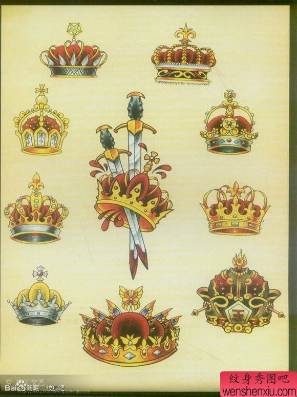 一组漂亮流行的皇冠纹身手稿