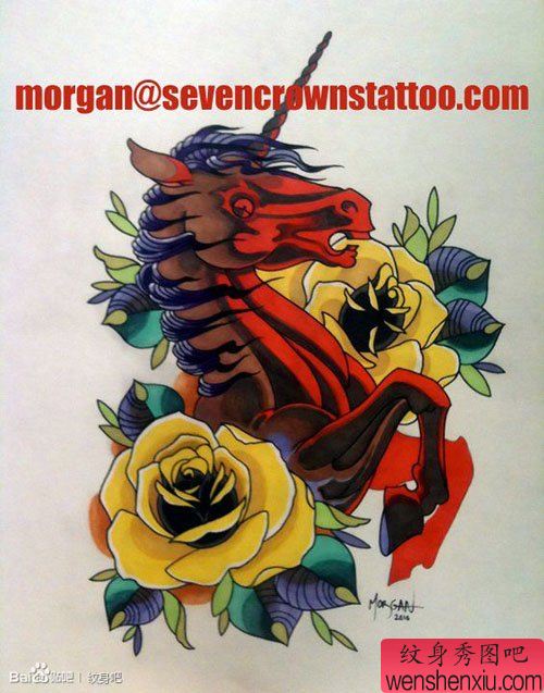 一组经典流行的彩色独角兽纹身手稿