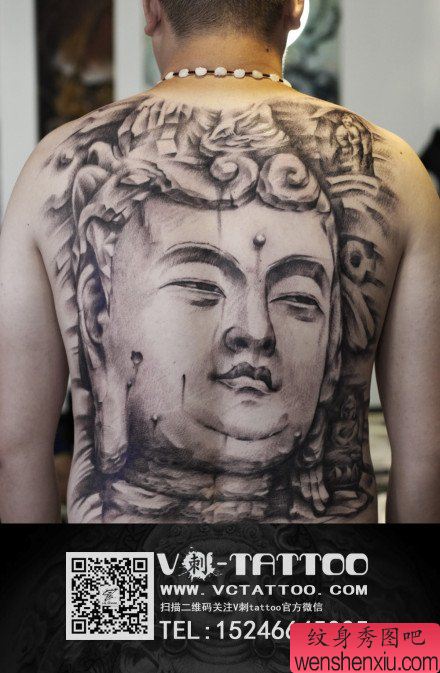 男性后背经典的满背石雕佛头纹身图案