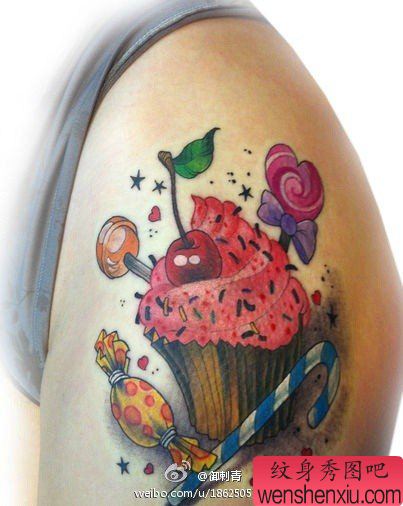 美女腿部流行的糖果与冰激凌纹身图案