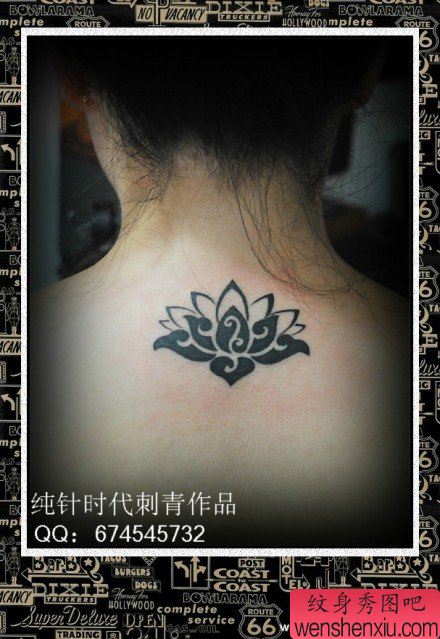 女生后颈部流行流行的图腾莲花纹身图案