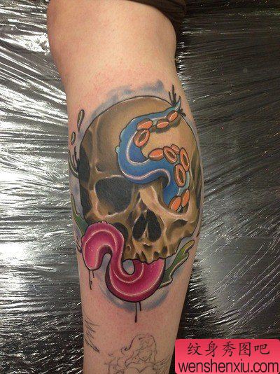 腿部流行的欧美彩色骷髅纹身图案