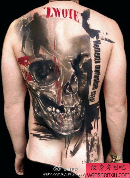 男性后背超酷霸气的骷髅的图案