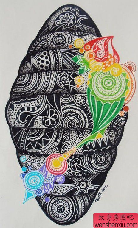 一幅唯美经典的花纹图腾纹身图案