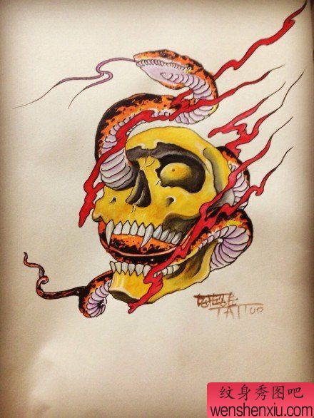 流行的一幅骷髅与蛇纹身手稿