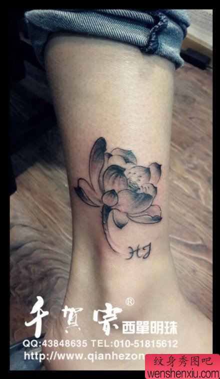 女生腿部流行唯美的写意莲花纹身图案