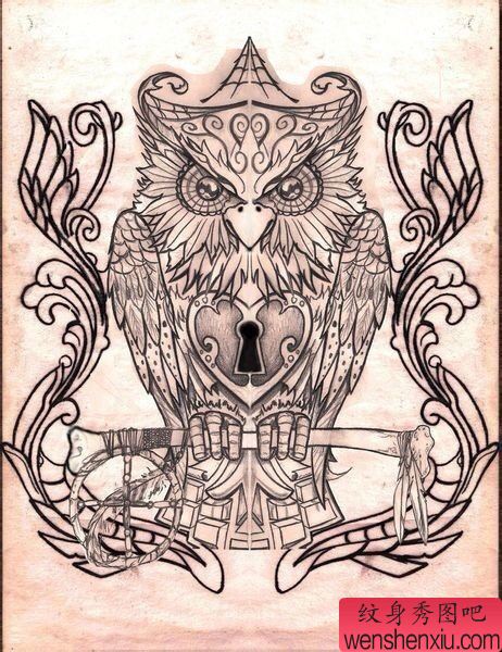 流行经典的一幅黑白猫头鹰纹身手稿