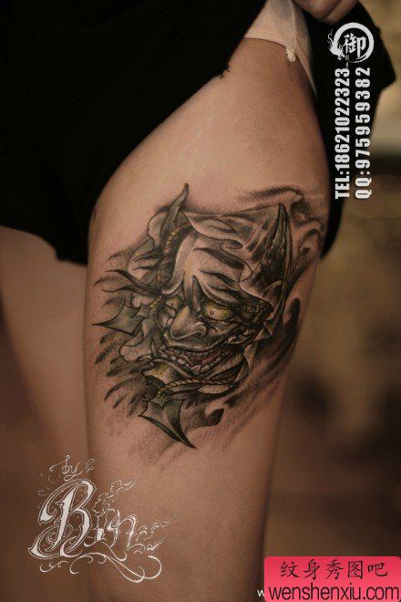 美女腿部流行很帅的黑白般若纹身图案