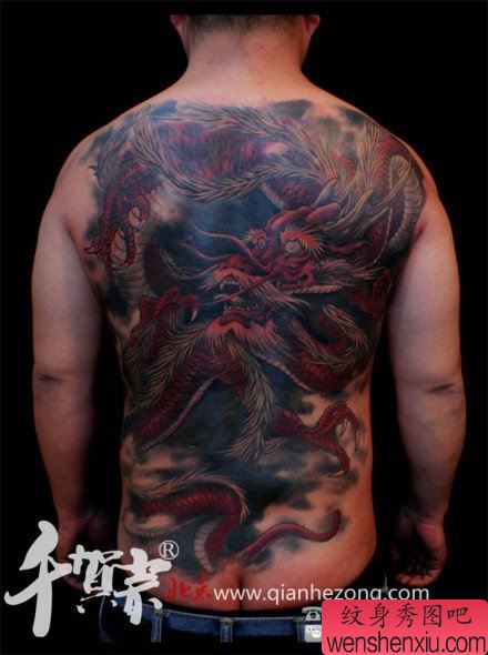 男性后背霸气超酷的满背龙纹身他图案