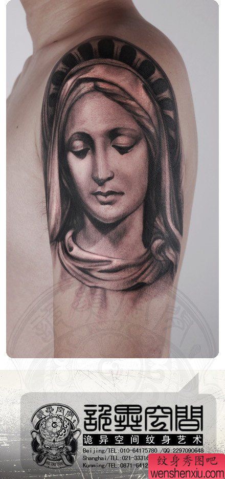 手臂经典流行的圣母玛利亚肖像纹身图案