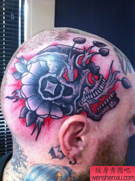 头部流行很酷的一幅骷髅纹身图案