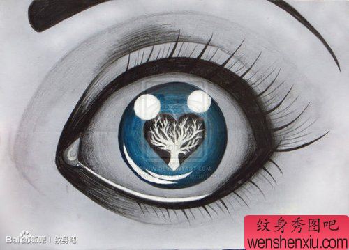 流行的一幅眼睛纹身手稿