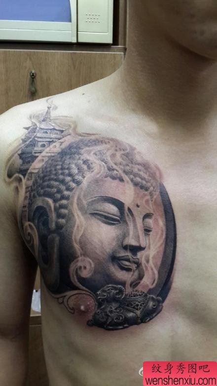 胸前流行很酷的大日如来纹身图案