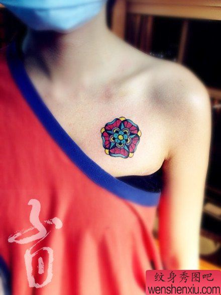 男生胸前流行好看的玫瑰花纹身图案