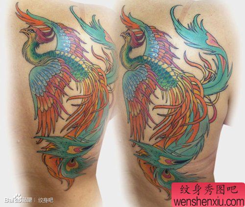 后背经典流行的传统凤凰纹身图案