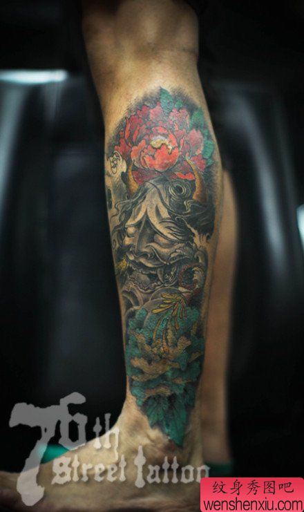 腿部流行经典的般若纹身图案